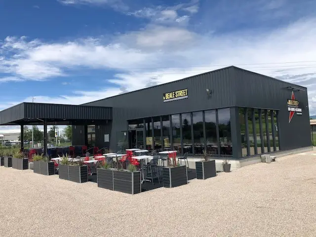 Terrasse et entrée de Le Beale Street (vendredi), Saint-Just-de-Claix
