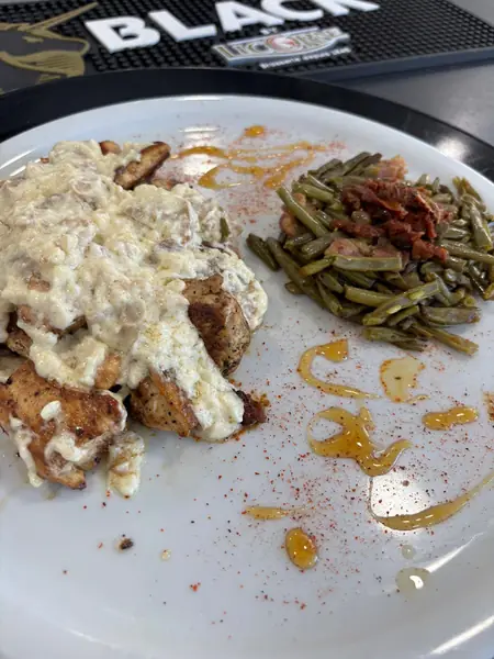 Terrasse et entrée de Le Terroir, Clérieux