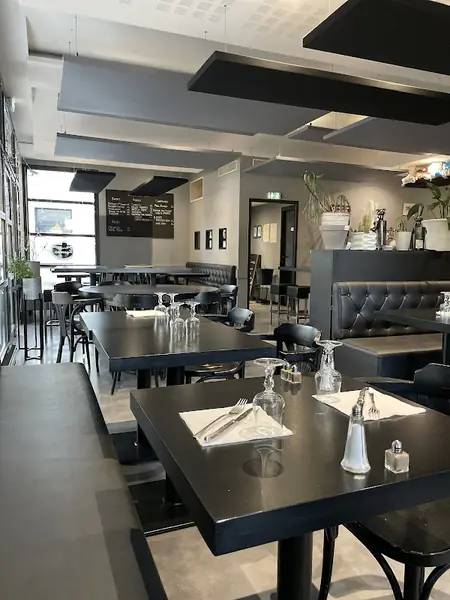 Décoration intérieure du bar Tandem, Portes-lès-Valence